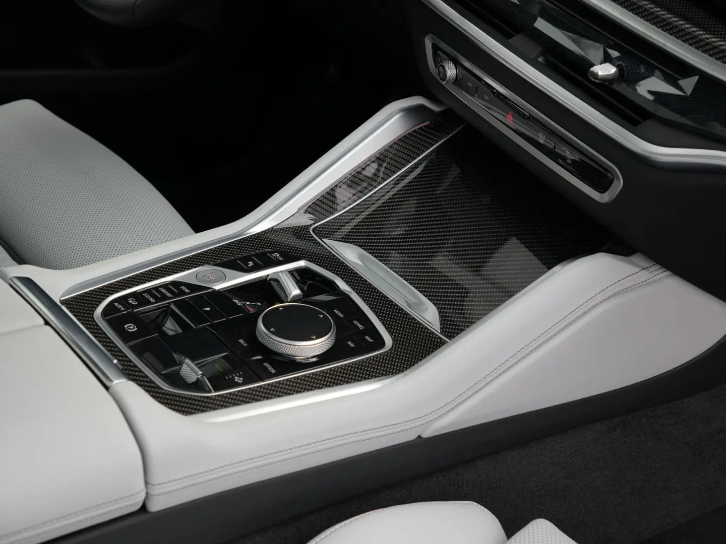 X6 xDrive30d M SPORT PRO-LUFTF.-PANO-SILVERSTONE