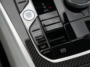 X6 xDrive30d M SPORT PRO-LUFTF.-PANO-SILVERSTONE