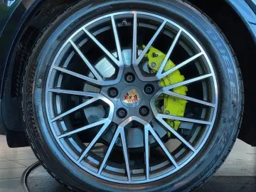 Cayenne Coupé Chrono PDLS  PASM AHK ACC Sportabg