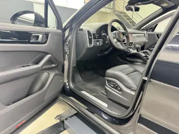 Cayenne Hybrid SportDesign Headup Pano Sitzluft