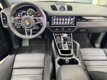 Cayenne Hybrid SportDesign Headup Pano Sitzluft