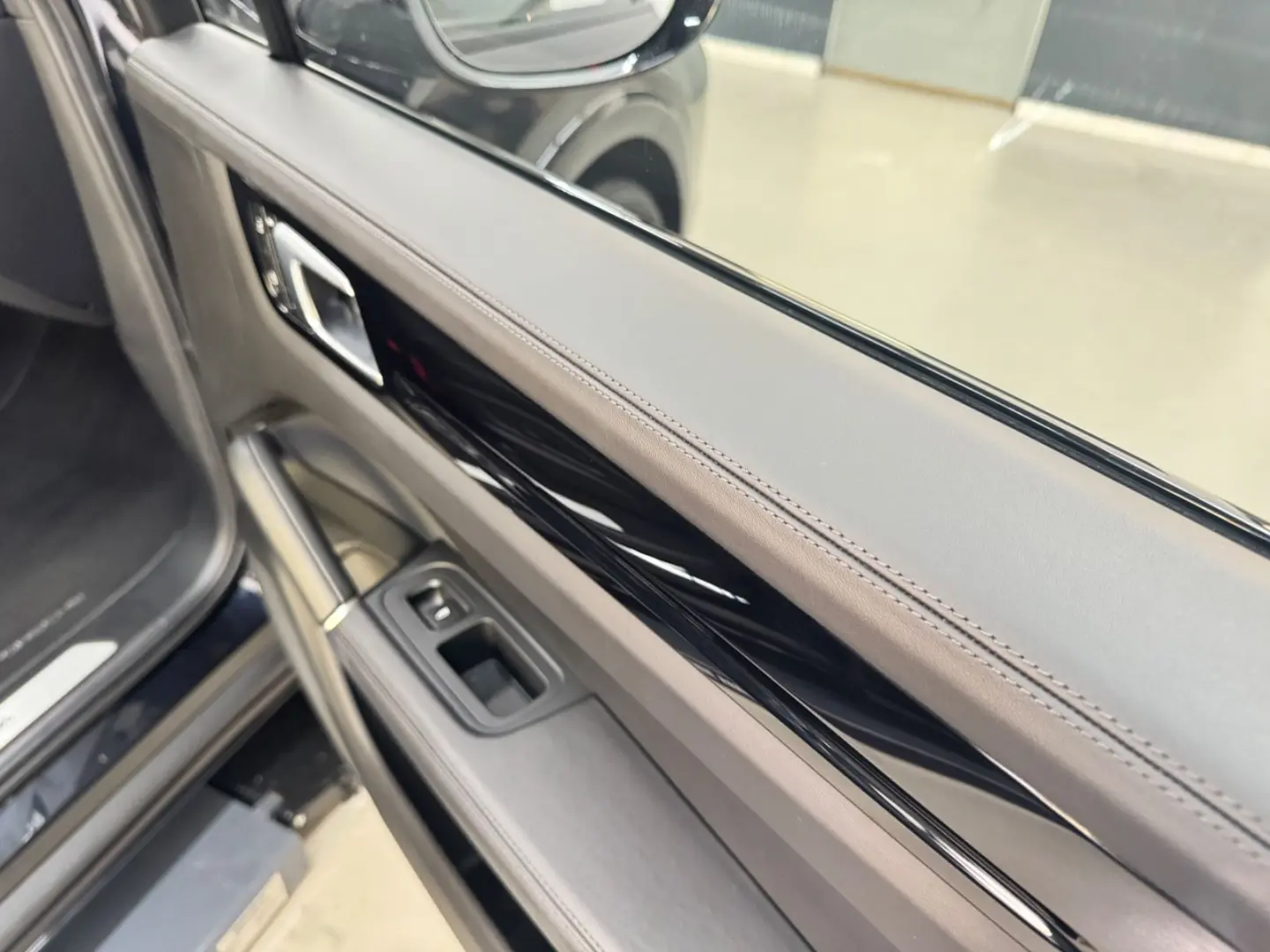 Cayenne Hybrid SportDesign Headup Pano Sitzluft