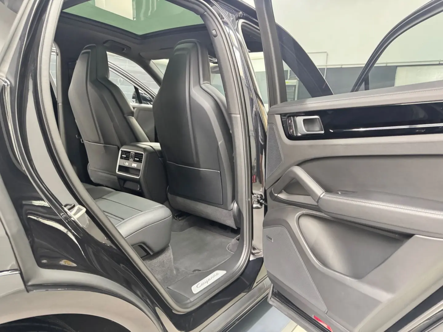 Cayenne Hybrid SportDesign Headup Pano Sitzluft