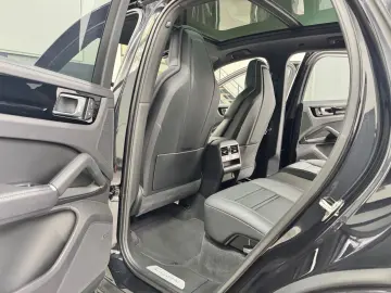 Cayenne Hybrid SportDesign Headup Pano Sitzluft