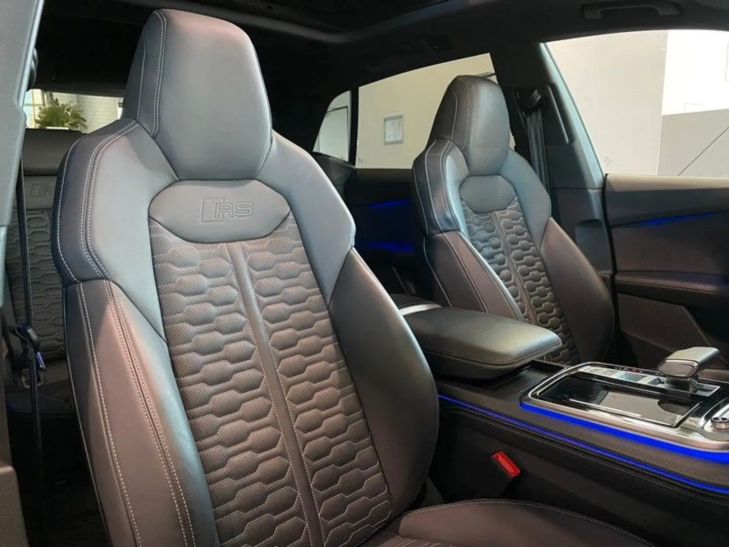 RSQ8 DynamikPlus Pano Sbel B&O HUD AHK RS-Abgas