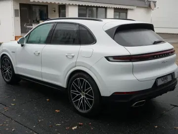 Cayenne E-Hybrid HAL AHK Pano Sitzbelüftung