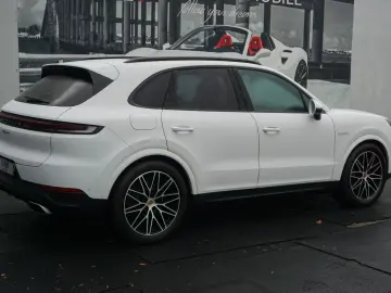 Cayenne E-Hybrid HAL AHK Pano Sitzbelüftung