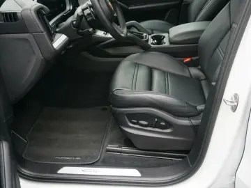 Cayenne E-Hybrid HAL AHK Pano Sitzbelüftung