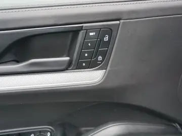 Cayenne E-Hybrid HAL AHK Pano Sitzbelüftung