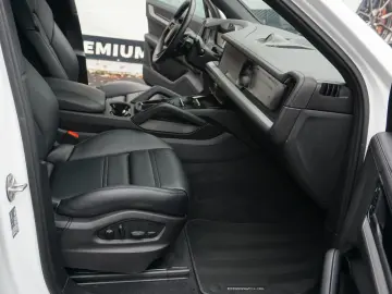 Cayenne E-Hybrid HAL AHK Pano Sitzbelüftung