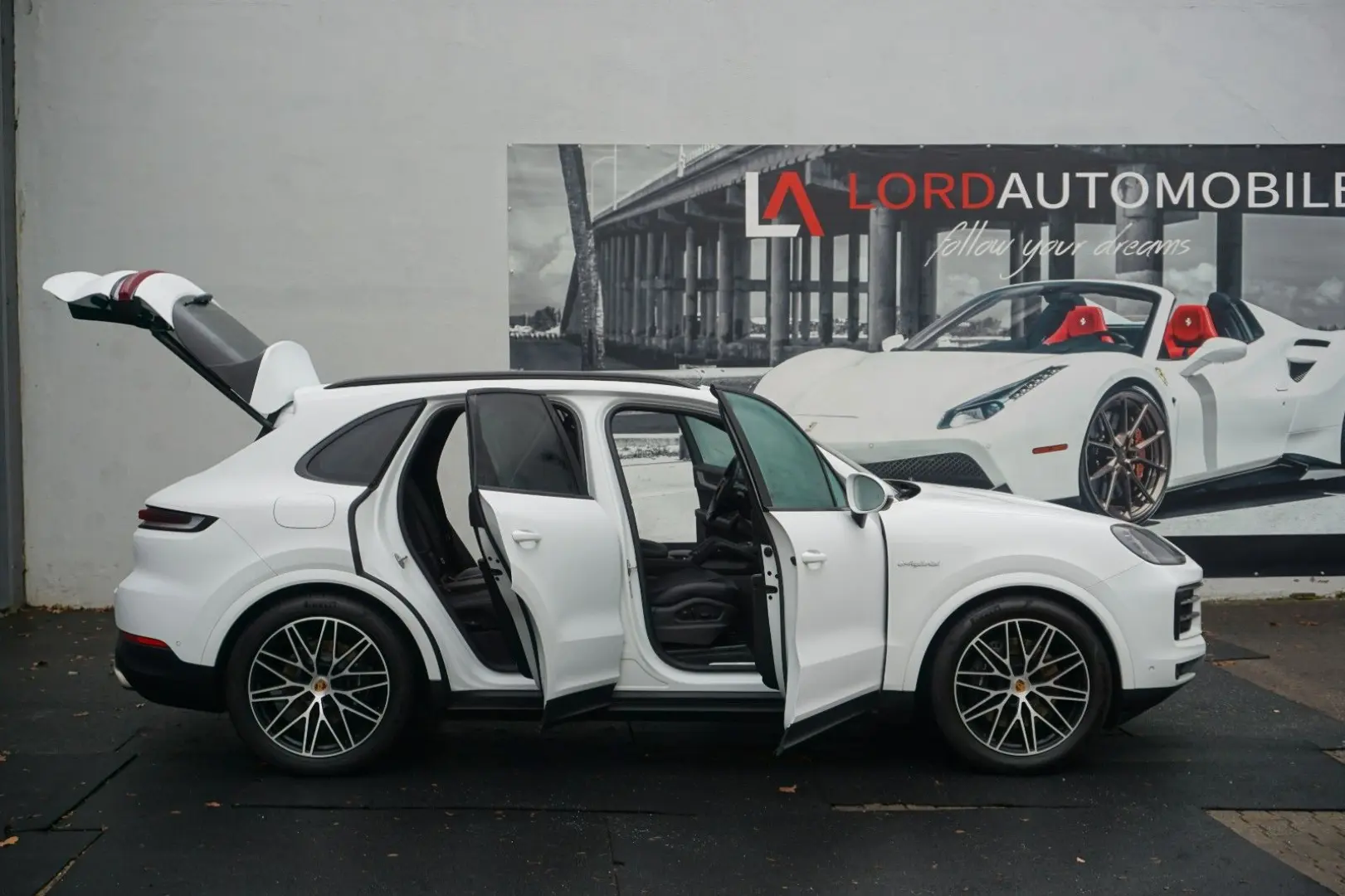 Cayenne E-Hybrid HAL AHK Pano Sitzbelüftung