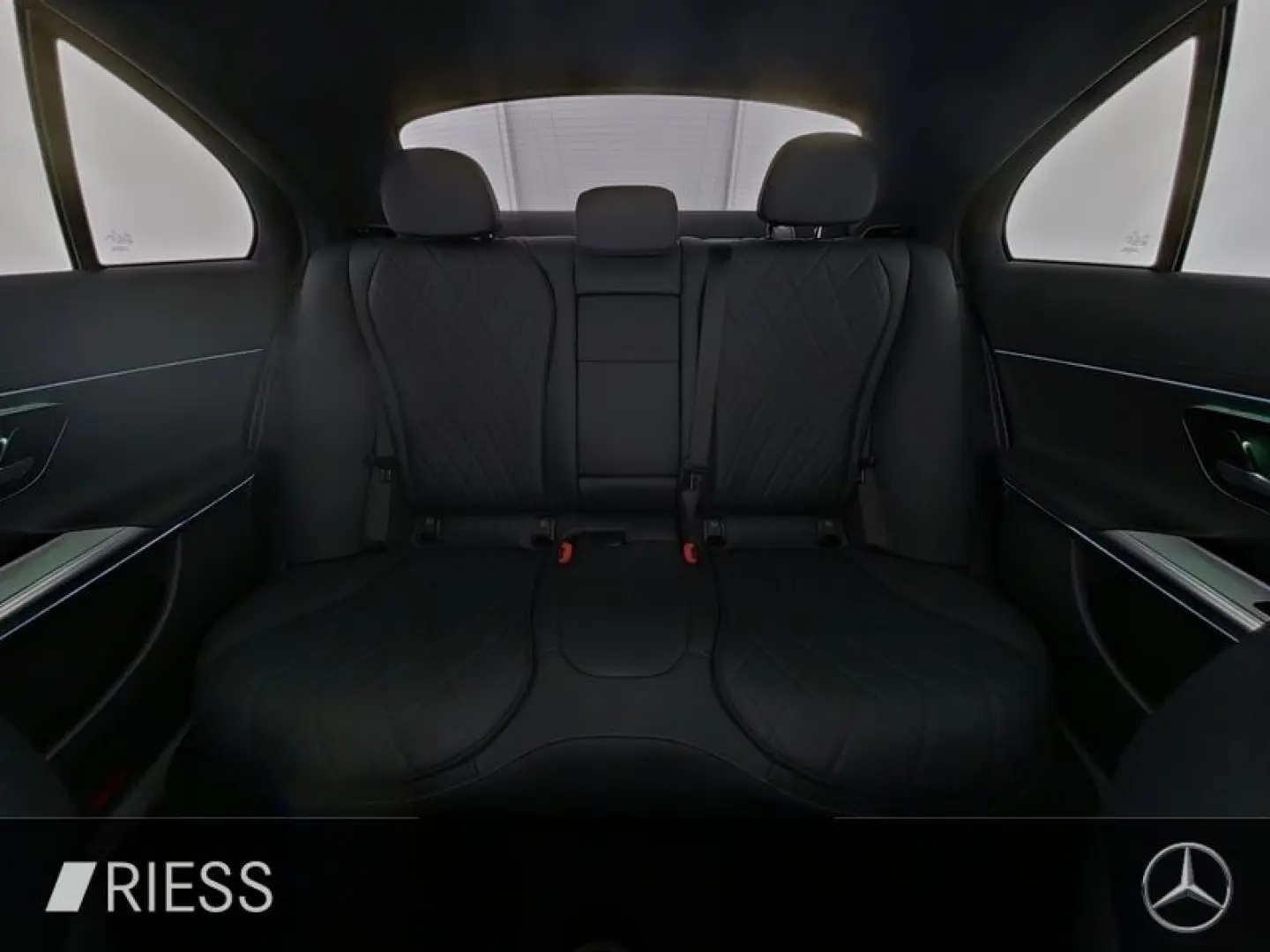 E 200 AMG Sport Night Distr Pano AHK W-Paket 20'