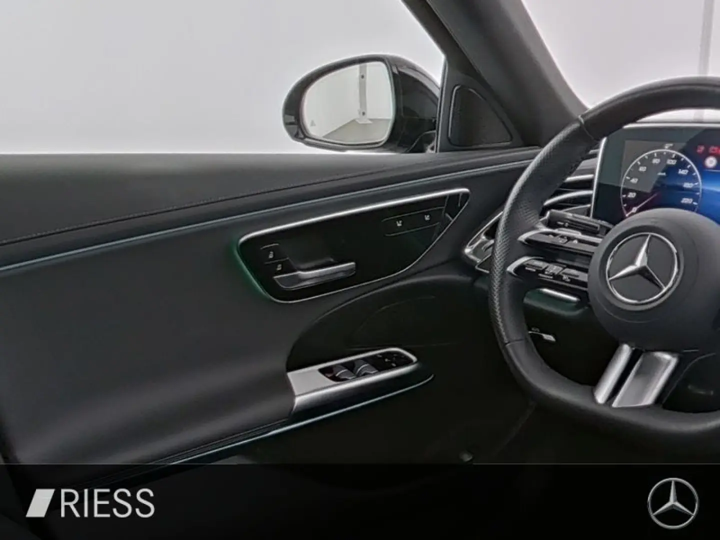 E 200 AMG Sport Night Distr Pano AHK W-Paket 20'