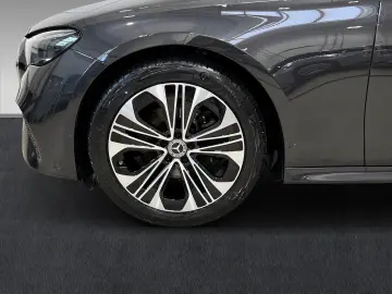 E 220 d AVANTGARDE LED Kamera CarPlay TotW LrHz