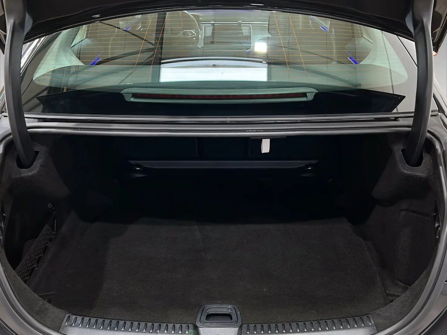 E 220 d AVANTGARDE LED Kamera CarPlay TotW LrHz