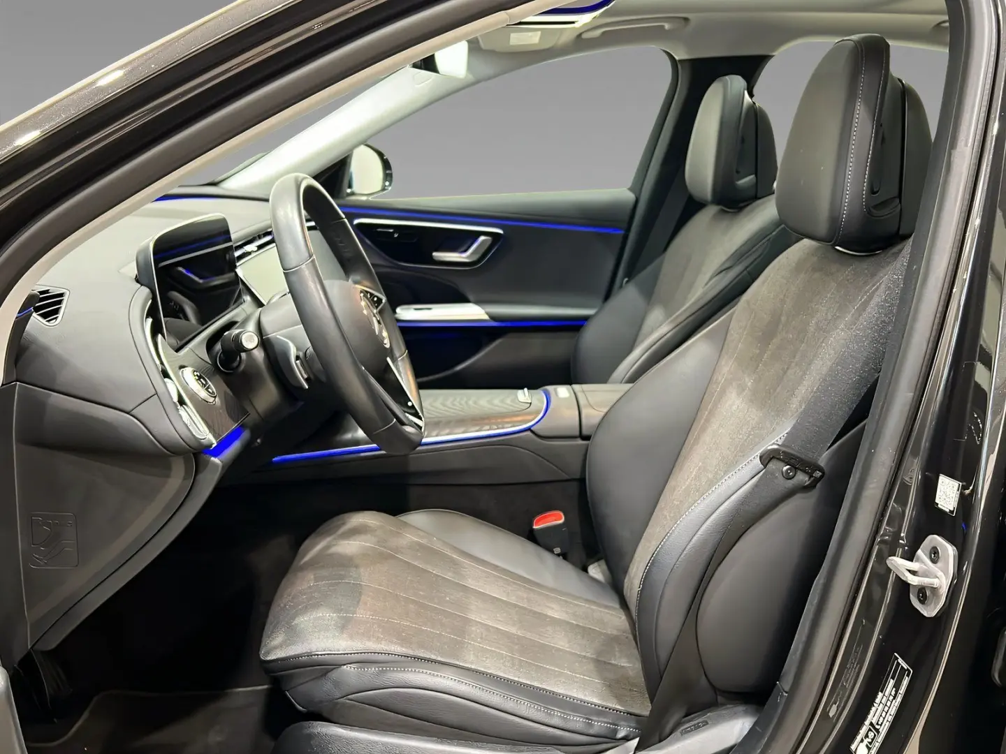 E 220 d AVANTGARDE LED Kamera CarPlay TotW LrHz