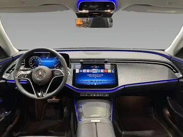 E 220 d AVANTGARDE LED Kamera CarPlay TotW LrHz