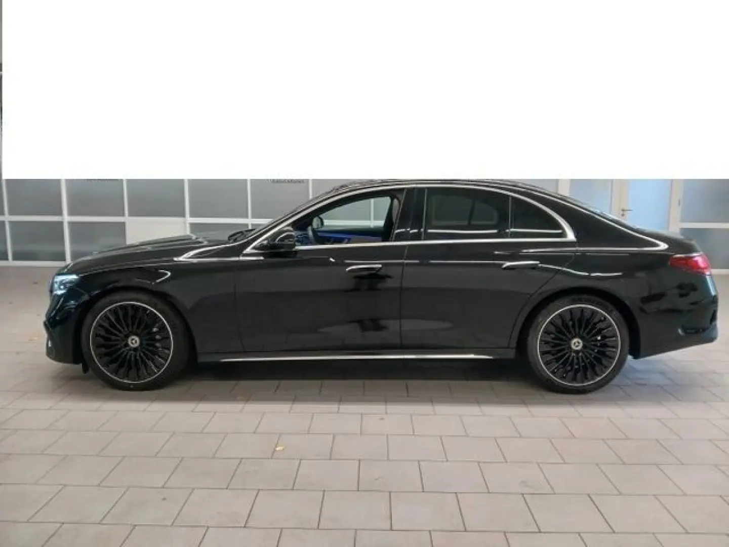 E 200 AMG Advanced PANO MBUX Superscreen Leder