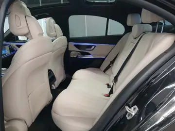 E 200 AMG Advanced PANO MBUX Superscreen Leder