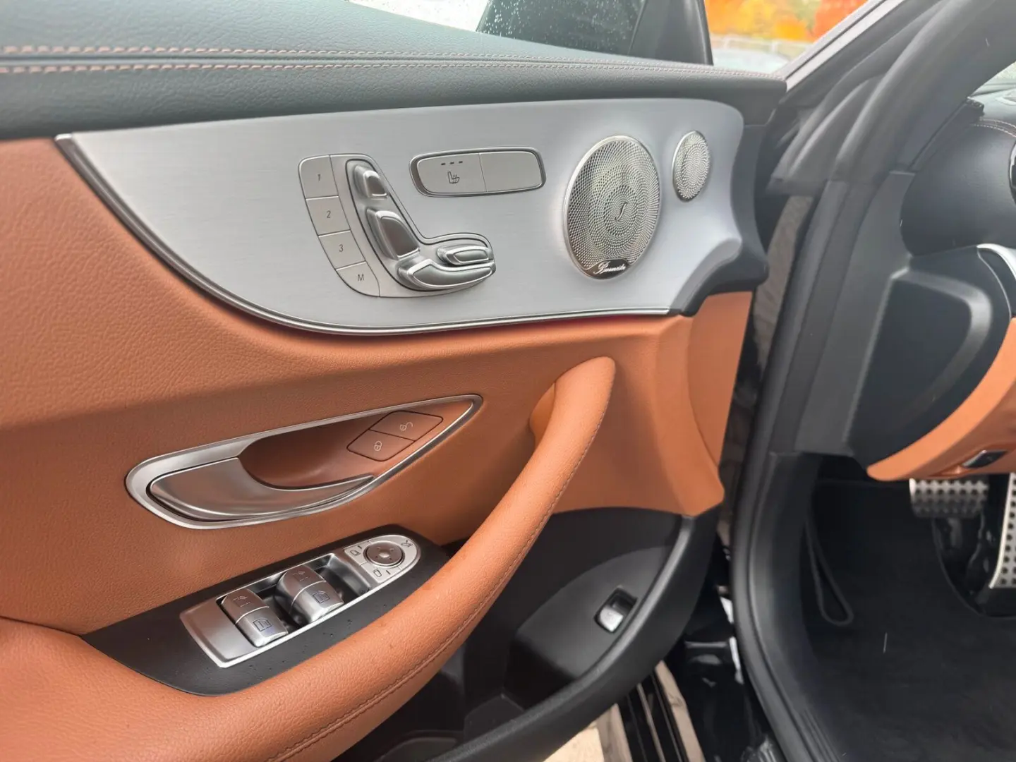 E 300 AMG Line Multib Spur Pano Leder 360 K HUD