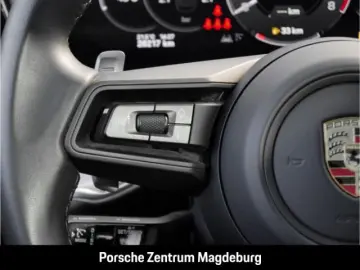 Cayenne E-Hybrid PANO PASM BOSE HD-MATRIX INNO