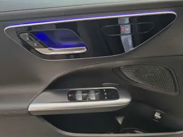 C 220 d AMG AHK Alarm SHZ Spurhalte Kamera 19