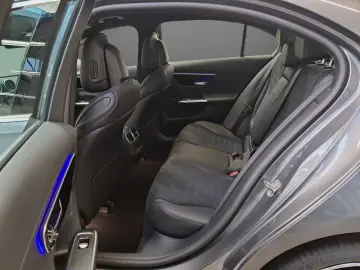 C 220 d AMG AHK Alarm SHZ Spurhalte Kamera 19