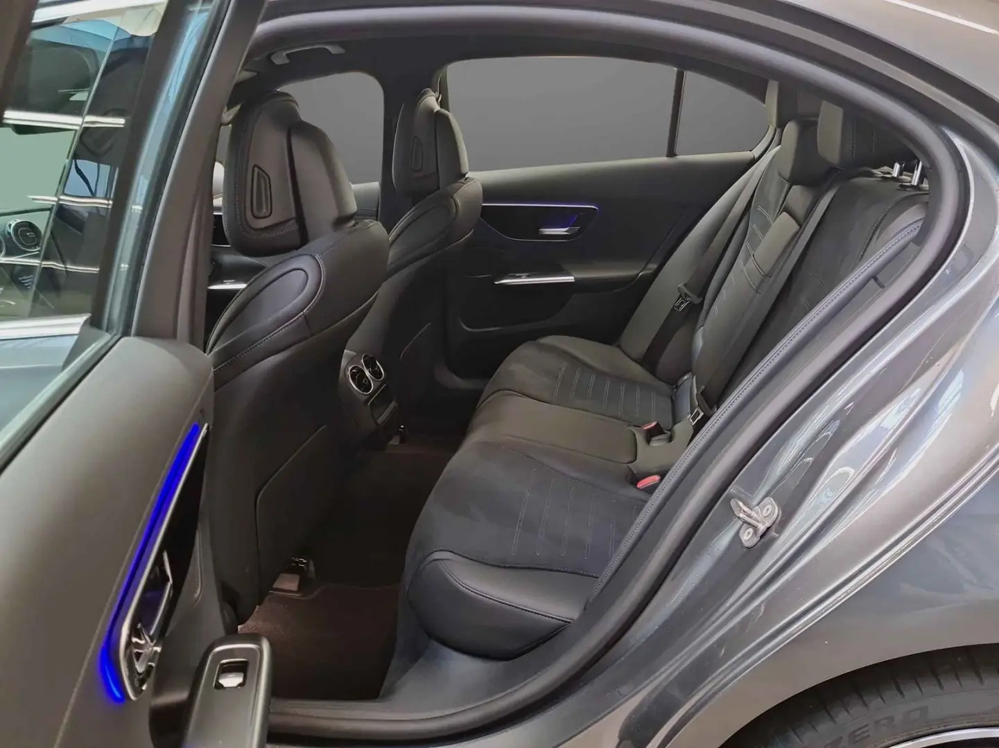 C 220 d AMG AHK Alarm SHZ Spurhalte Kamera 19