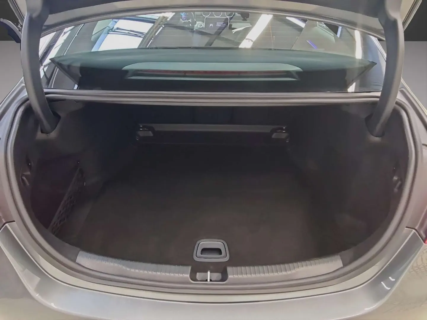 C 220 d AMG AHK Alarm SHZ Spurhalte Kamera 19