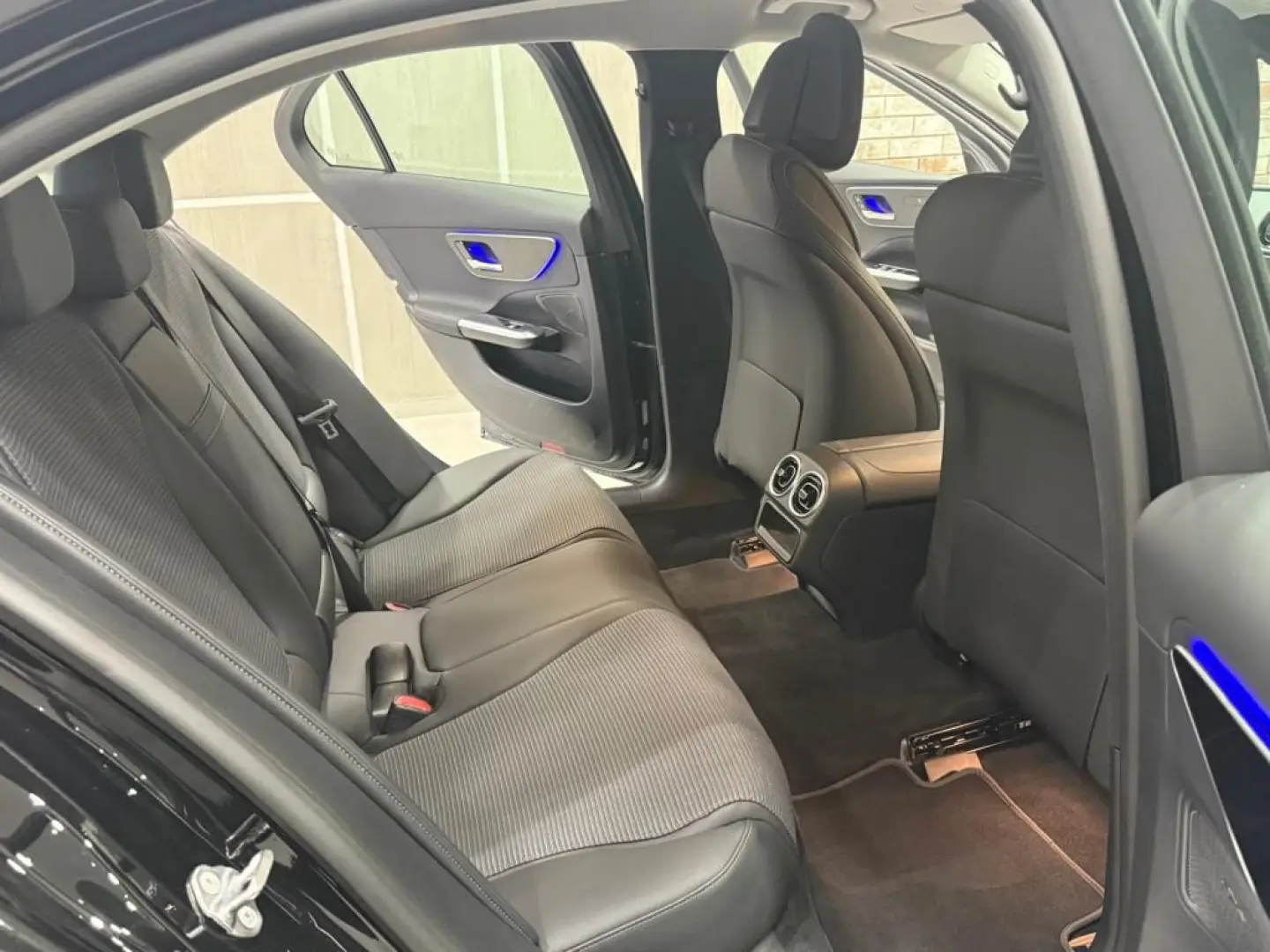 C 220 d Limousine 9G-Tronic Navi Leder LED AHK