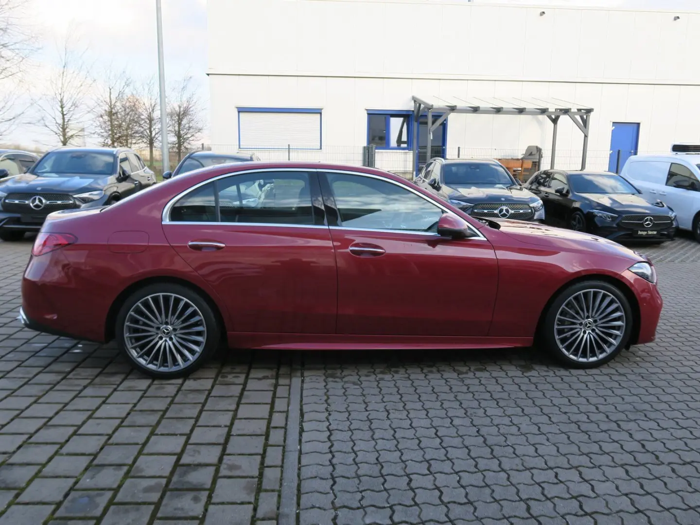 C 200 AMG Line Premium Fahrass-Paket AHK 19 Zoll