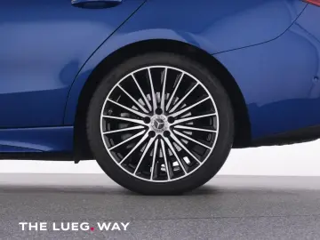 C 220 d AMG MBUX DLight AHK KeylGo Amb 360  19''