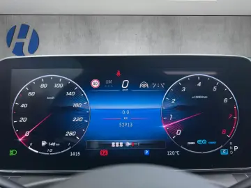 C 300 4M AMG Line MBEAM Pano 360 AHK Night P.DTR