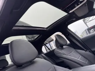 C 300 e AMG  Pano  MASSAGE  DISTR  Burmester AHK