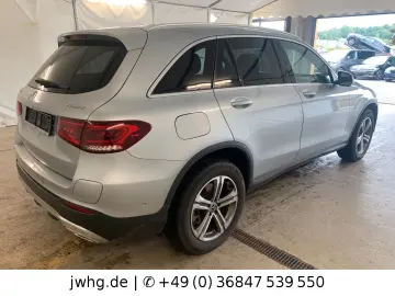 GLC 300 e 4M LED Navi  18  Kam DAB Tempomat