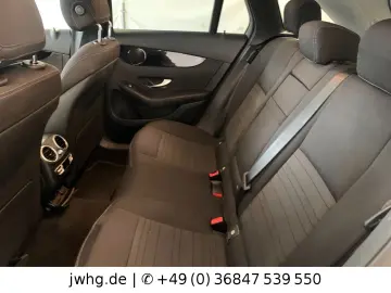 GLC 300 e 4M LED Navi  18  Kam DAB Tempomat