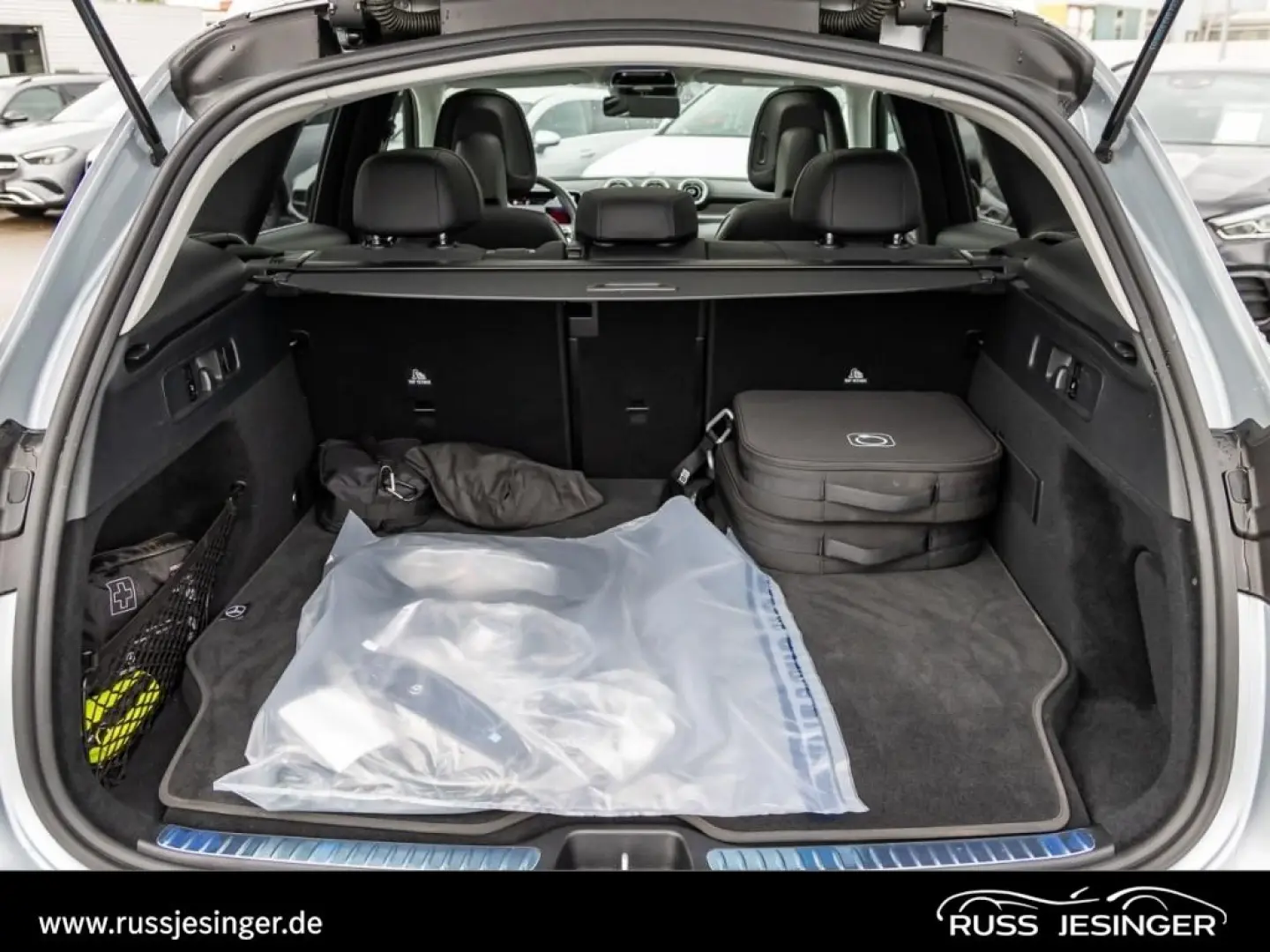 GLC 300 e 4M AMG Line  AHK Cam Pano Memory MBUX