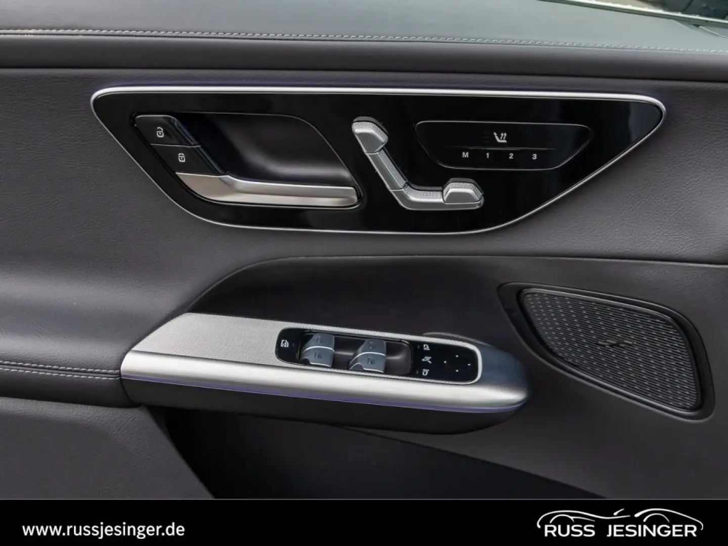 GLC 300 e 4M AMG Line  AHK Cam Pano Memory MBUX