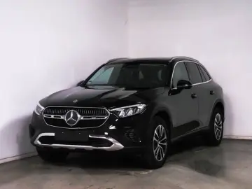GLC 220 d 4M AVANTGARDE ADV PLUS  AHK PANO WI-PA