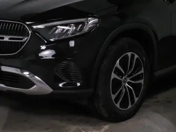 GLC 220 d 4M AVANTGARDE ADV PLUS  AHK PANO WI-PA