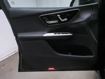 GLC 220 d 4M AVANTGARDE ADV PLUS  AHK PANO WI-PA