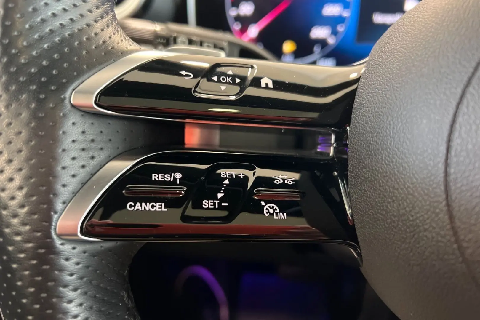 300 e 4MATIC   AMG   Distronic   Memory