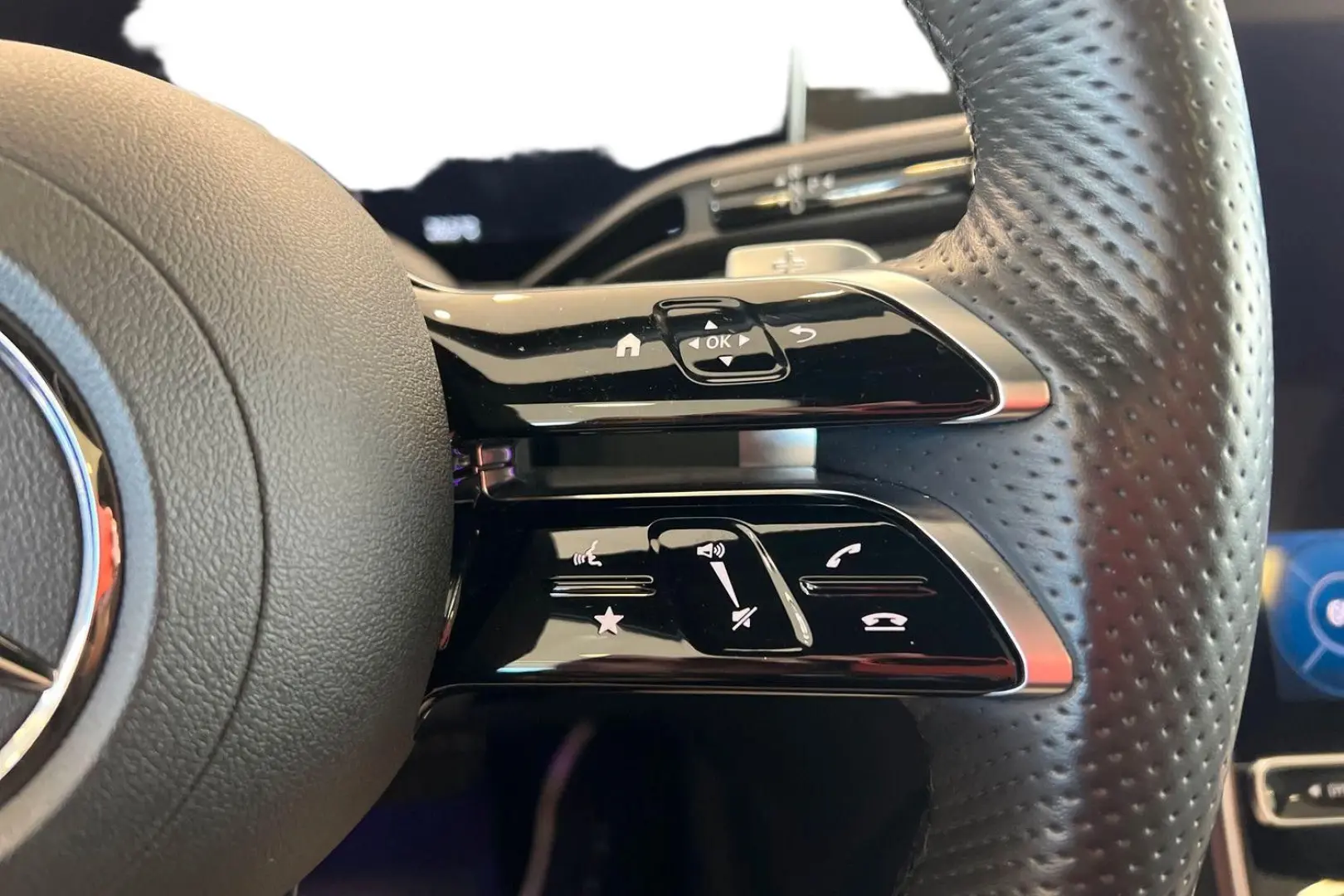 300 e 4MATIC   AMG   Distronic   Memory