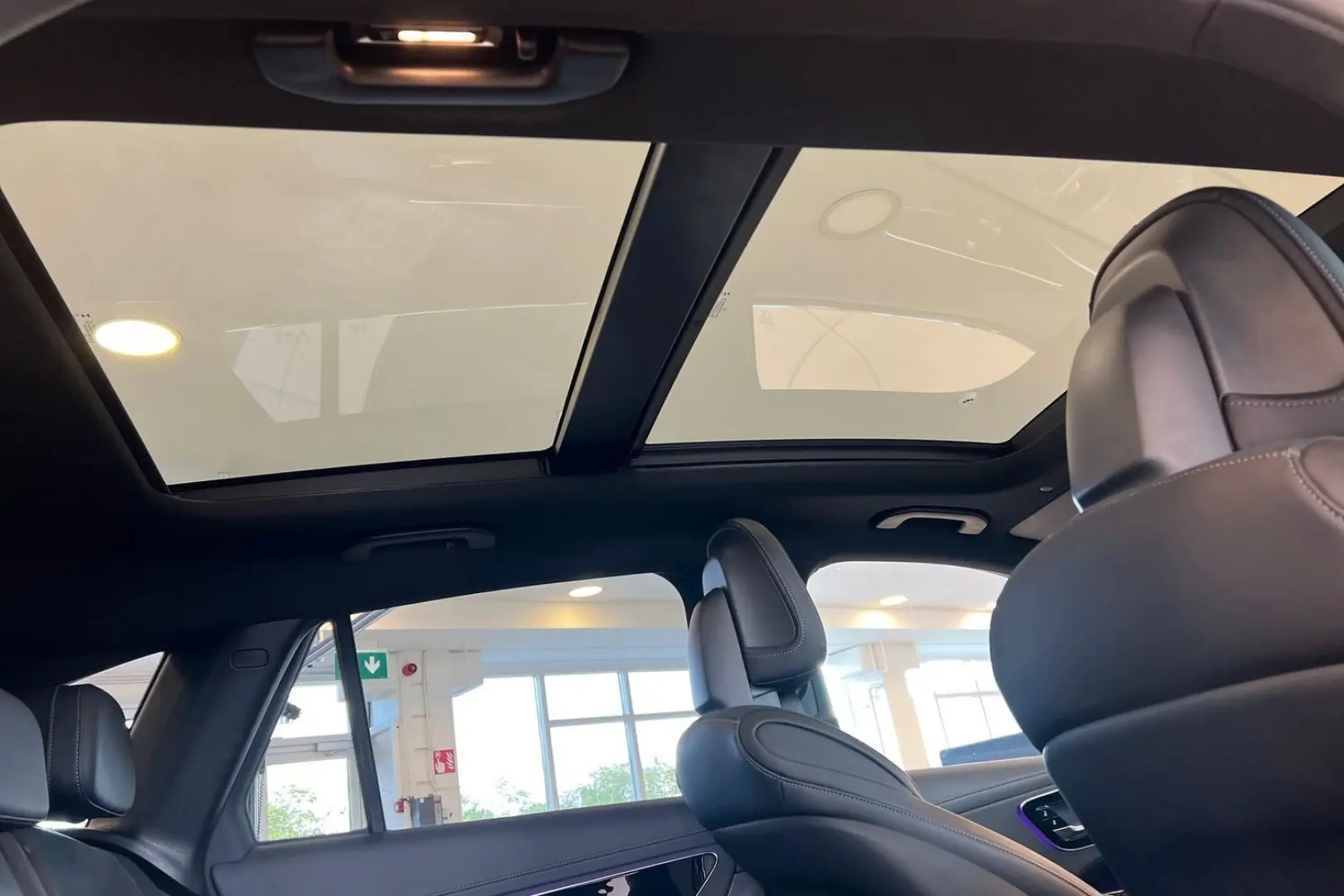 300 e 4MATIC   AMG   Distronic   Memory