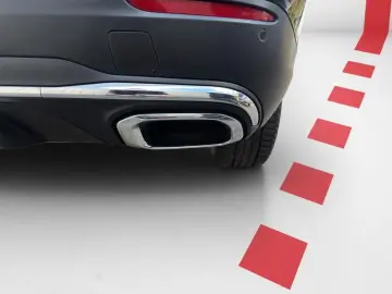 GLC 300 e 4M AMG PANO DISTRO AHK PDC LED KEYLESS