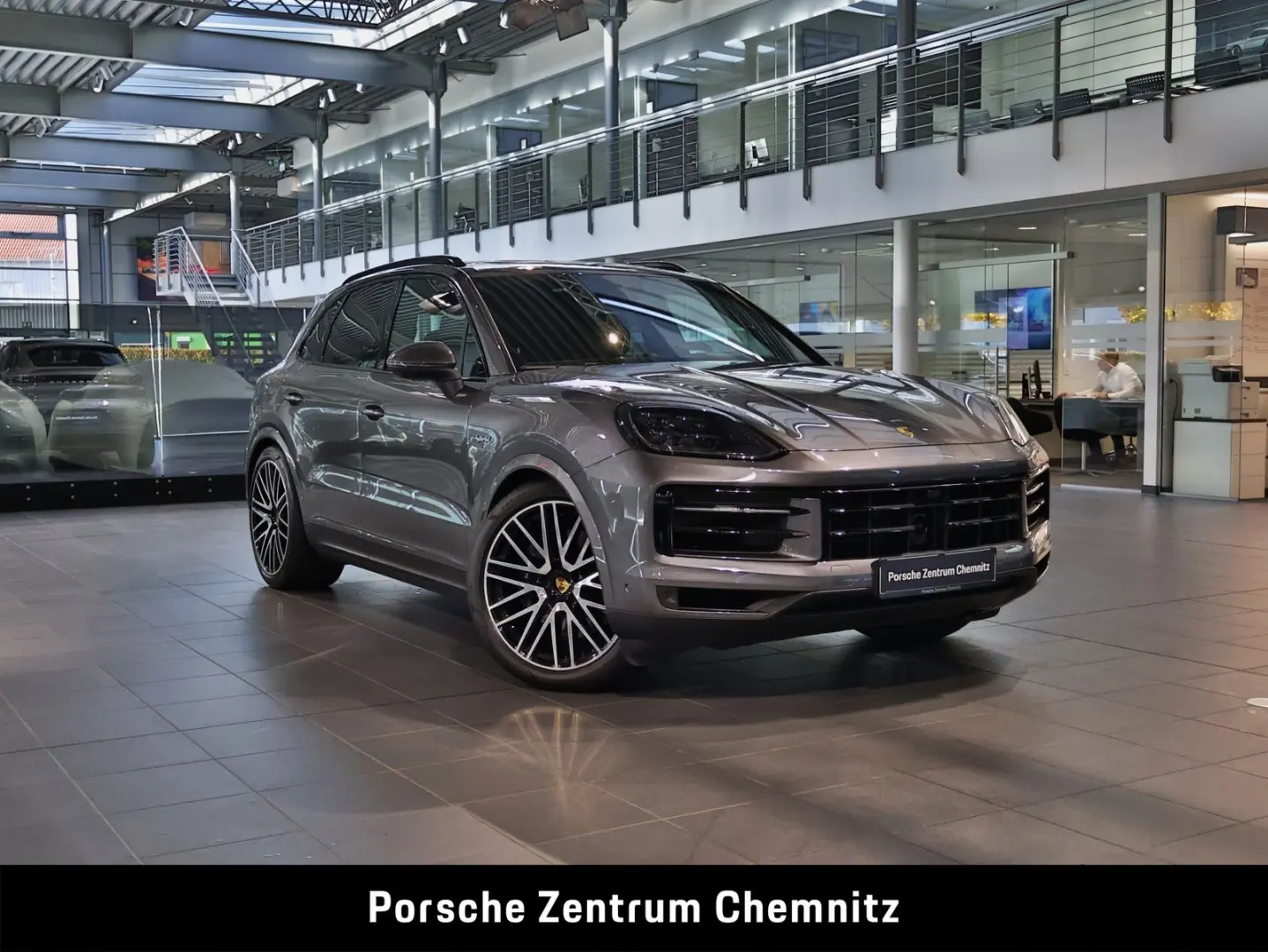 Cayenne E-Hybrid Luft;Massage;Soft-Close;BOSE