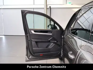 Cayenne E-Hybrid Luft;Massage;Soft-Close;BOSE