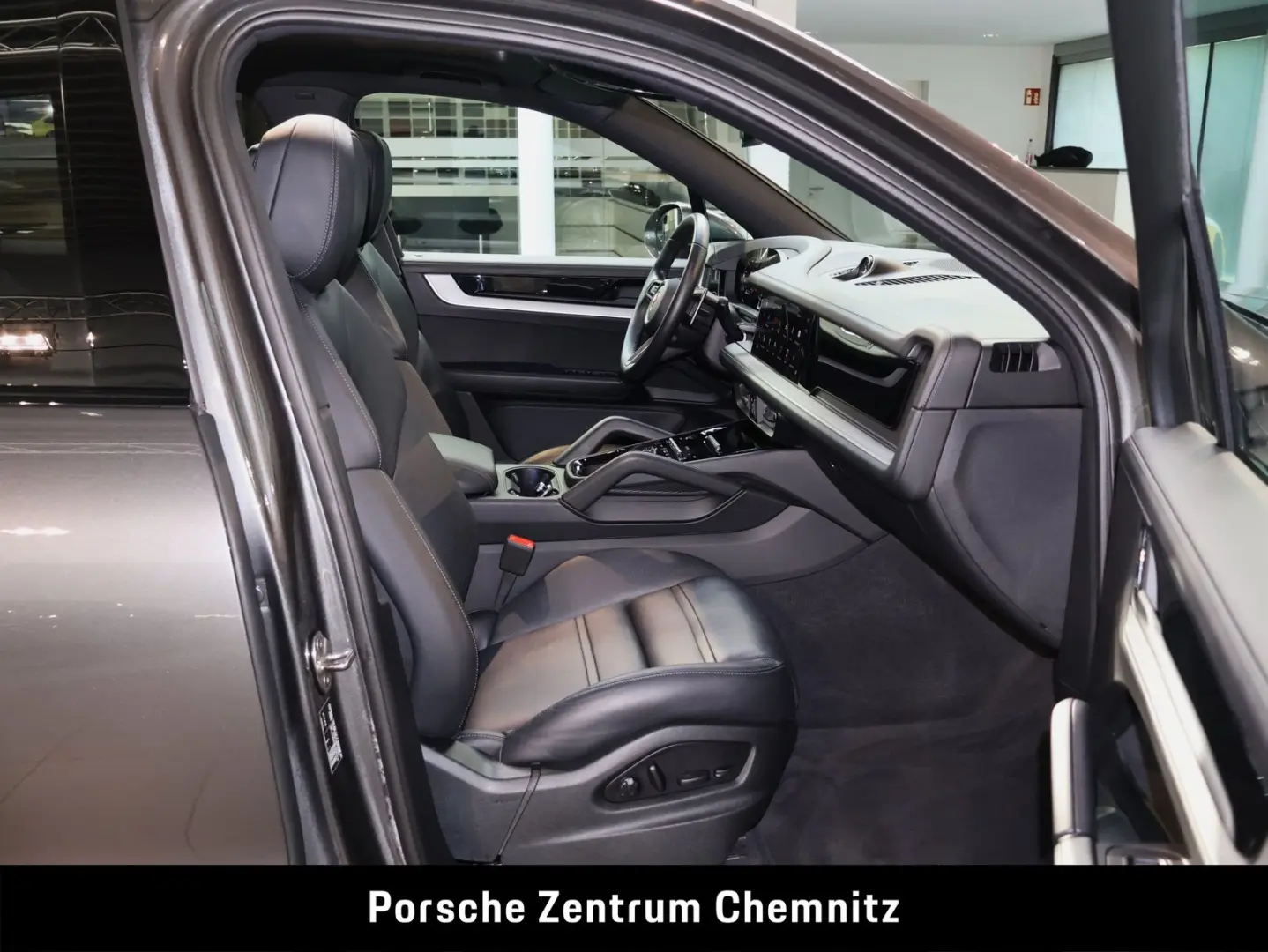 Cayenne E-Hybrid Luft;Massage;Soft-Close;BOSE