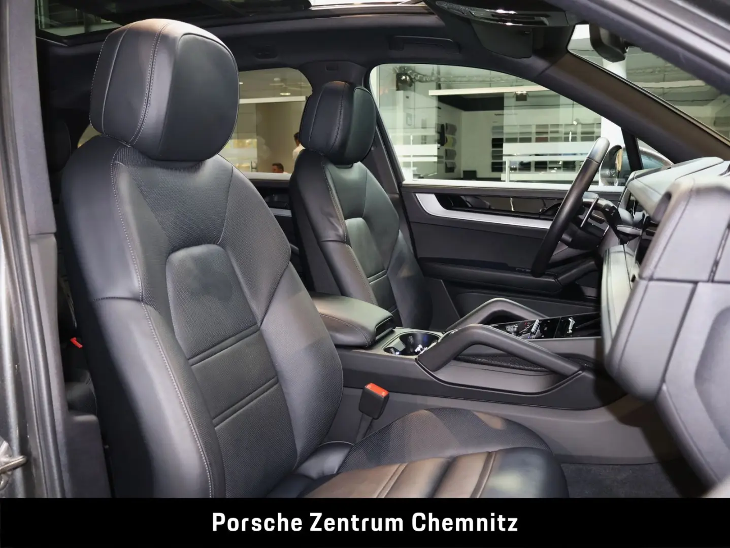 Cayenne E-Hybrid Luft;Massage;Soft-Close;BOSE