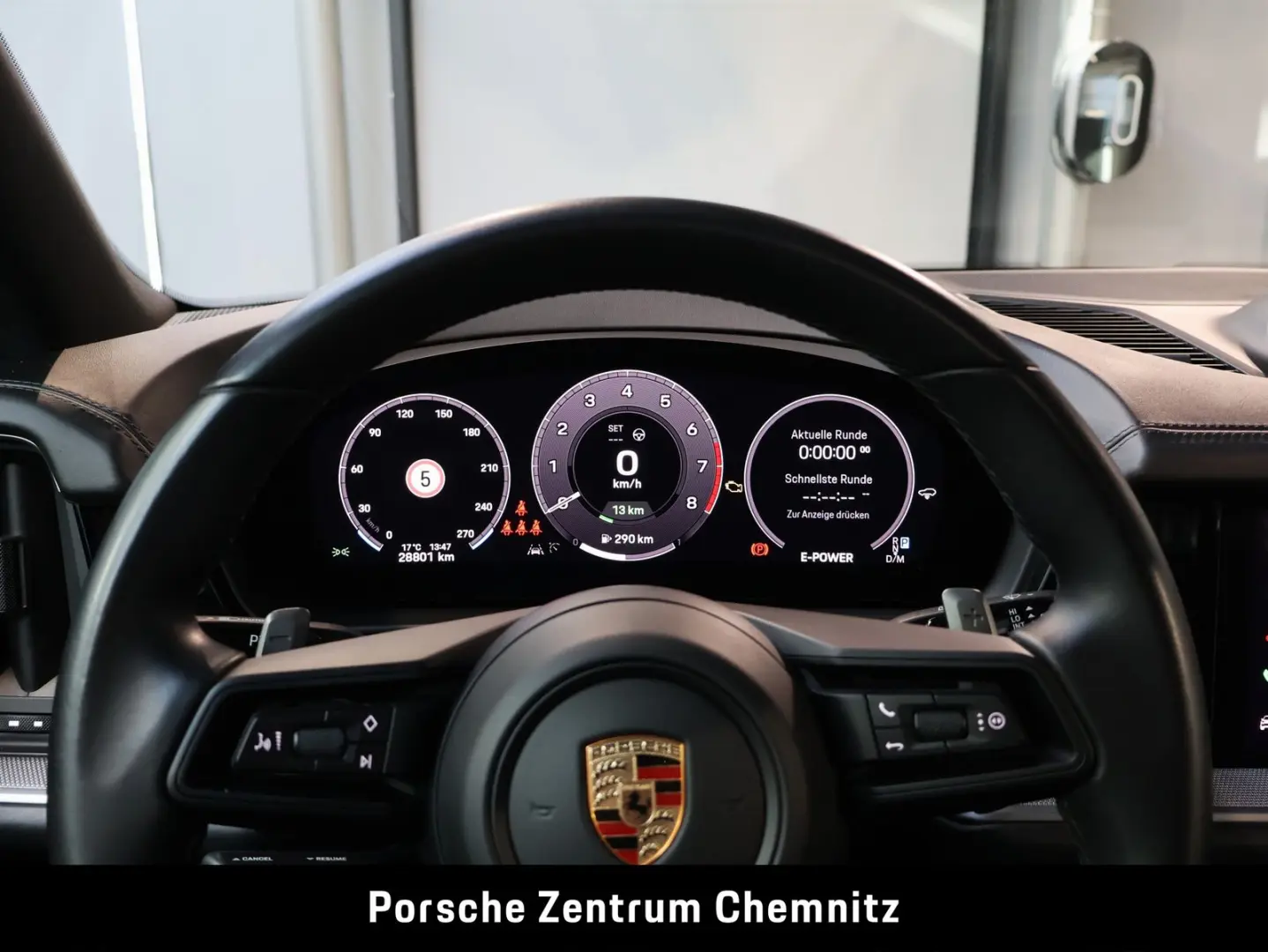 Cayenne E-Hybrid Luft;Massage;Soft-Close;BOSE